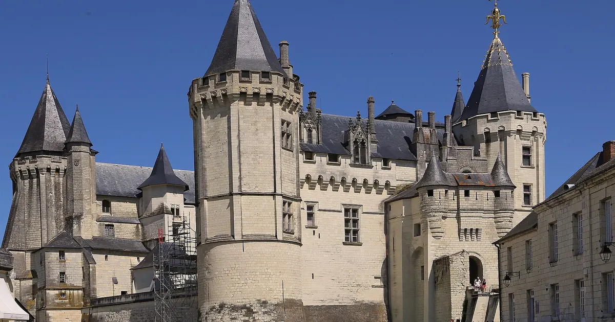 Photo plomb de l’immobilier à Saumur